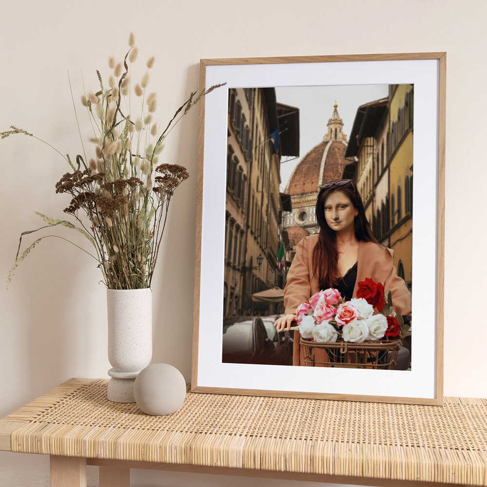 Mona On Florence - Art Print by Dikhotomy