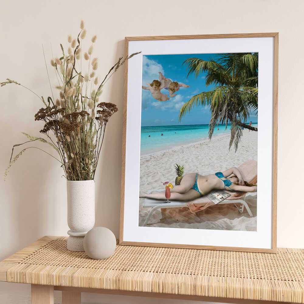 Venus On Beach - Art Print by Dikhotomy