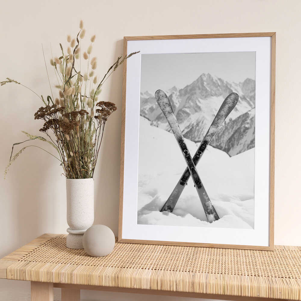 Skies Apls Black and White - Art Print by Pictufy Studio