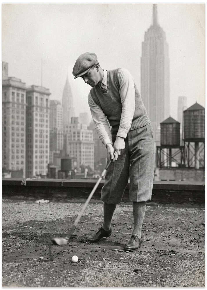 Rooftop Golf in New York - Art Print by Andreas Magnusson