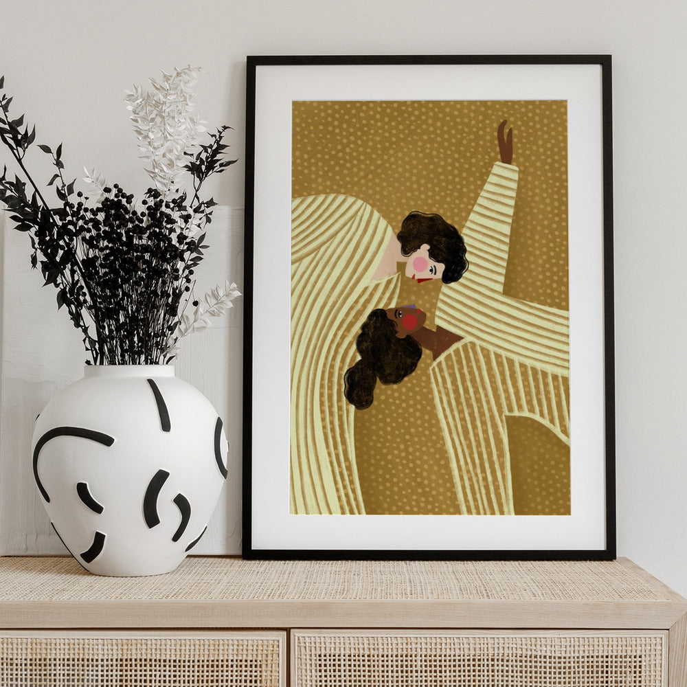 Two Line Women - Art Print by Bea Müller