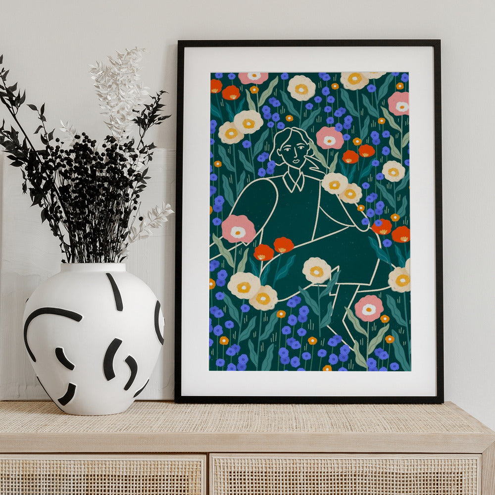 Line Lady With Florals - Art Print by Bea Müller