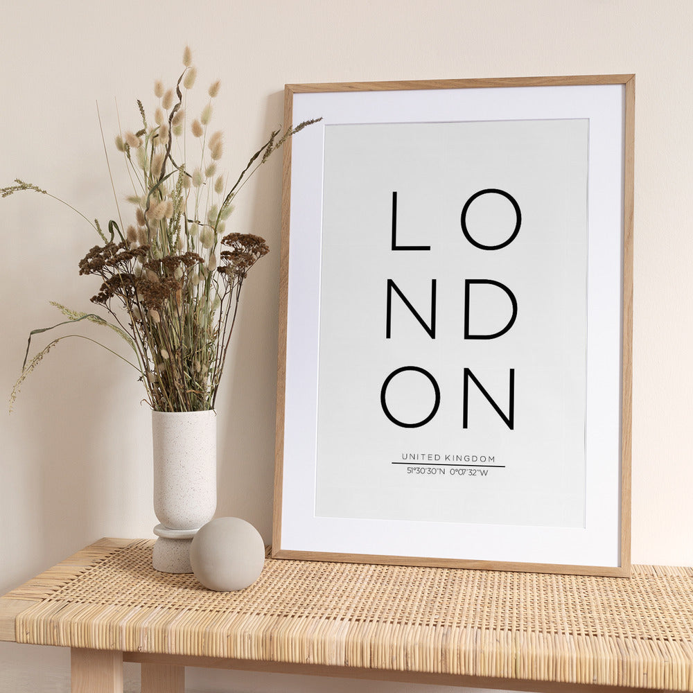 Vertical London Echo - Art Print by THE MIUUS STUDIO