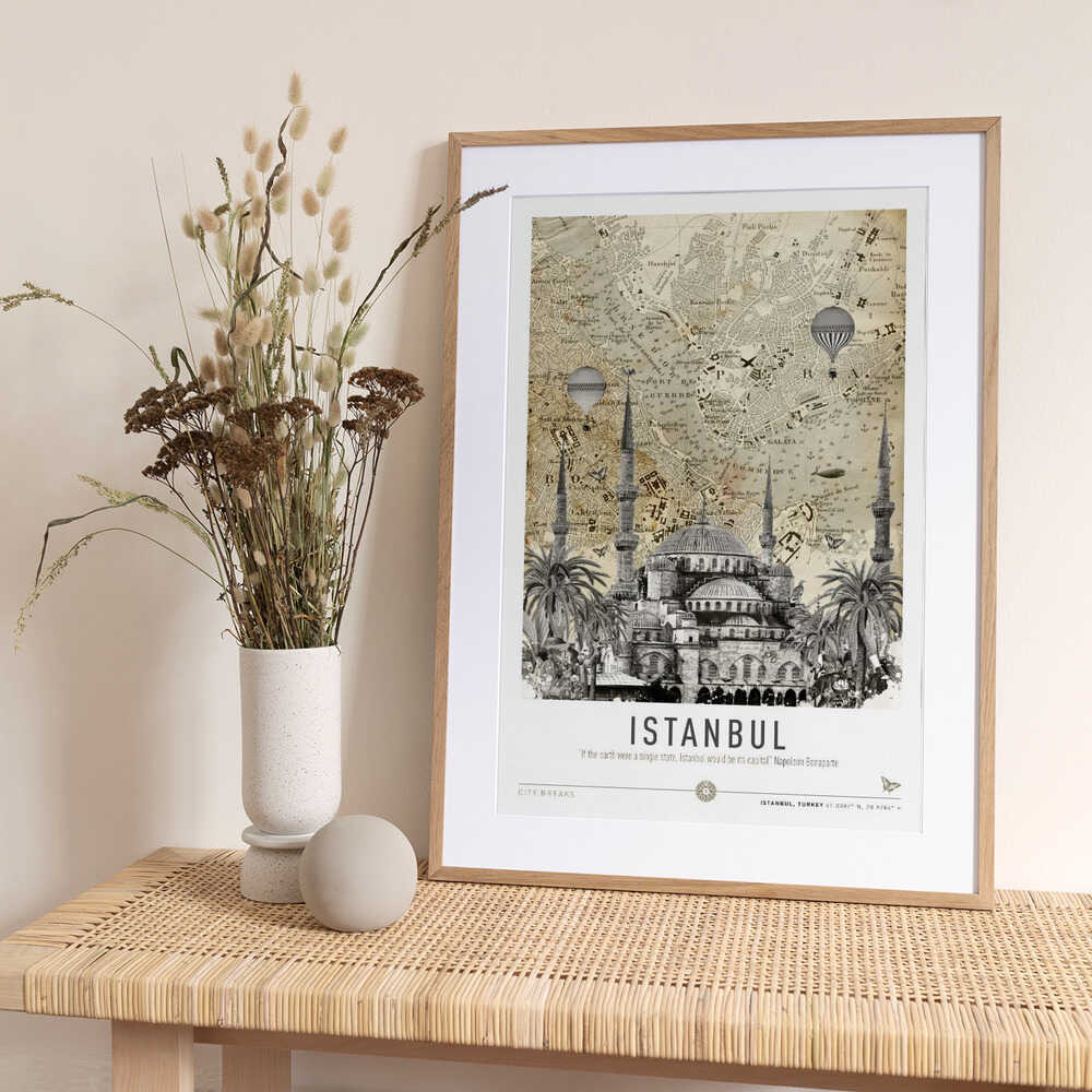 Istanbul (City Breaks) - Art Print by Simon Goggin Travel Poster