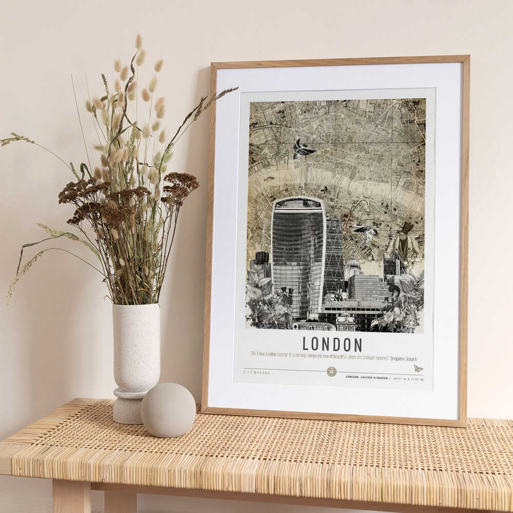 London City (City Breaks) - Art Print by Simon Goggin Travel Poster