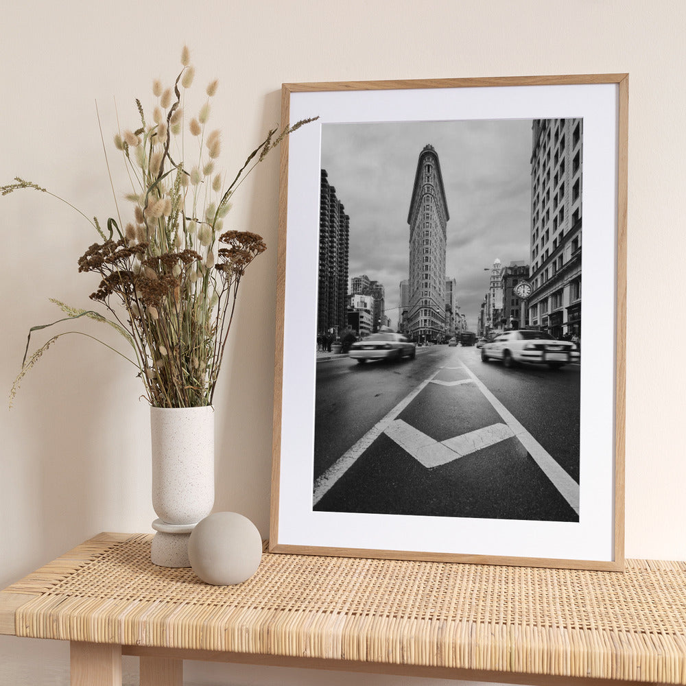 Taxiiii - Art Print by Javier de la Torre