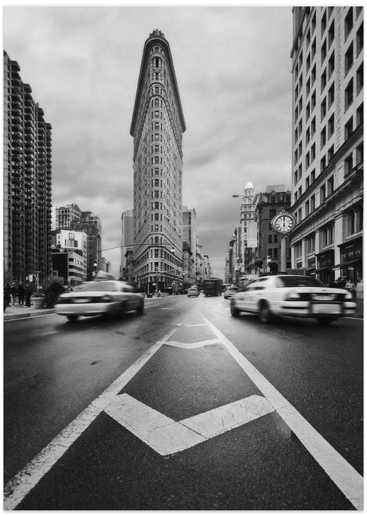 Taxiiii - Art Print by Javier de la Torre